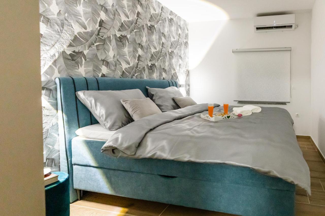 Apartman Laura Vir Luaran gambar