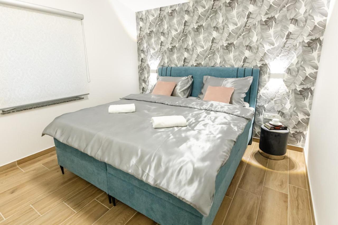 Apartman Laura Vir Luaran gambar